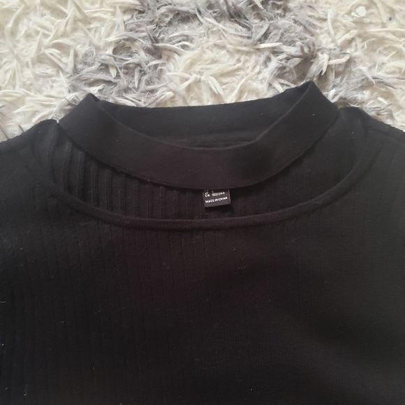 Forever 21 choker neck sweater S - Picture 3 of 3